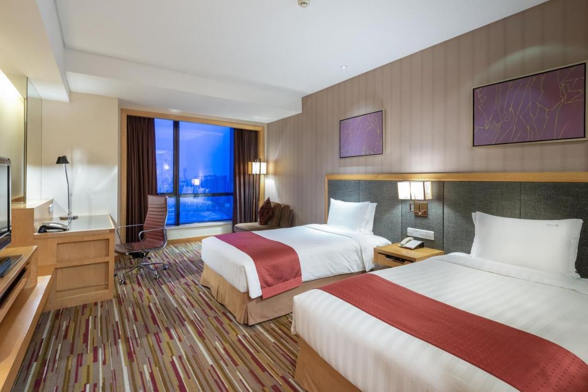 Holiday Inn Shanghai Jinxiu фото 10