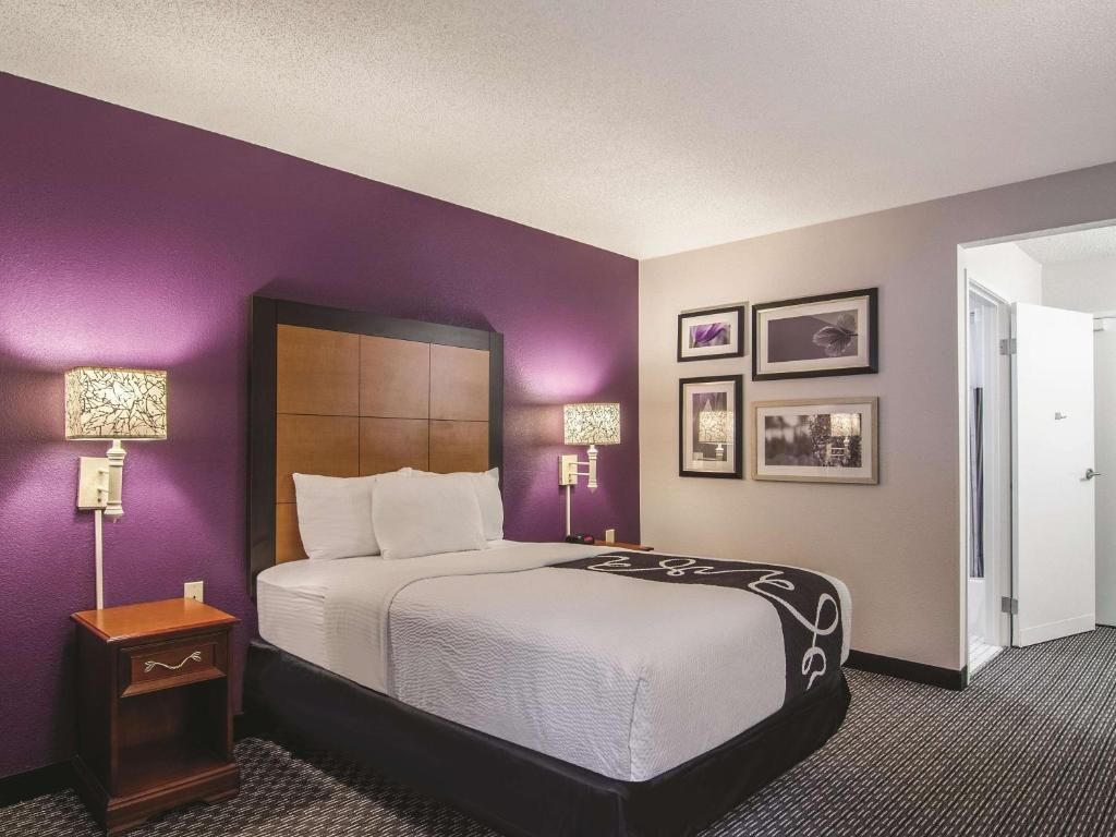 La Quinta Inn & Suites Miami Airport East фото 14