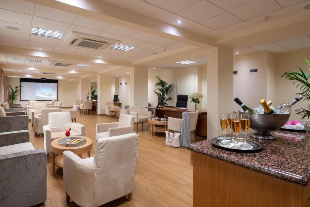 Constantinou Bros Athena Beach Hotel фото 58