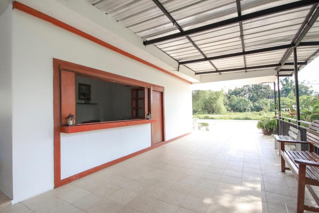 Praewa Villas Naiyang Phuket фото 7