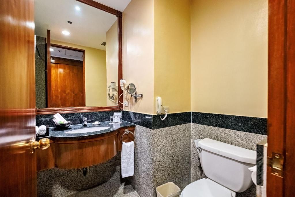 Waterfront Cebu City Hotel & Casino - Multiple Use Hotel фото 53