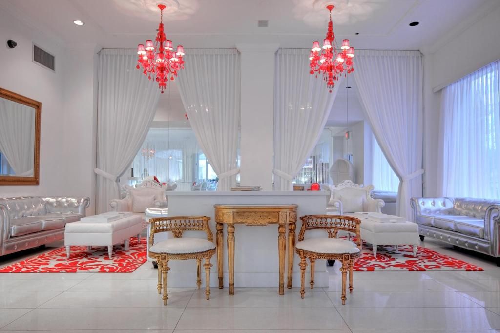 Red South Beach Hotel фото 2