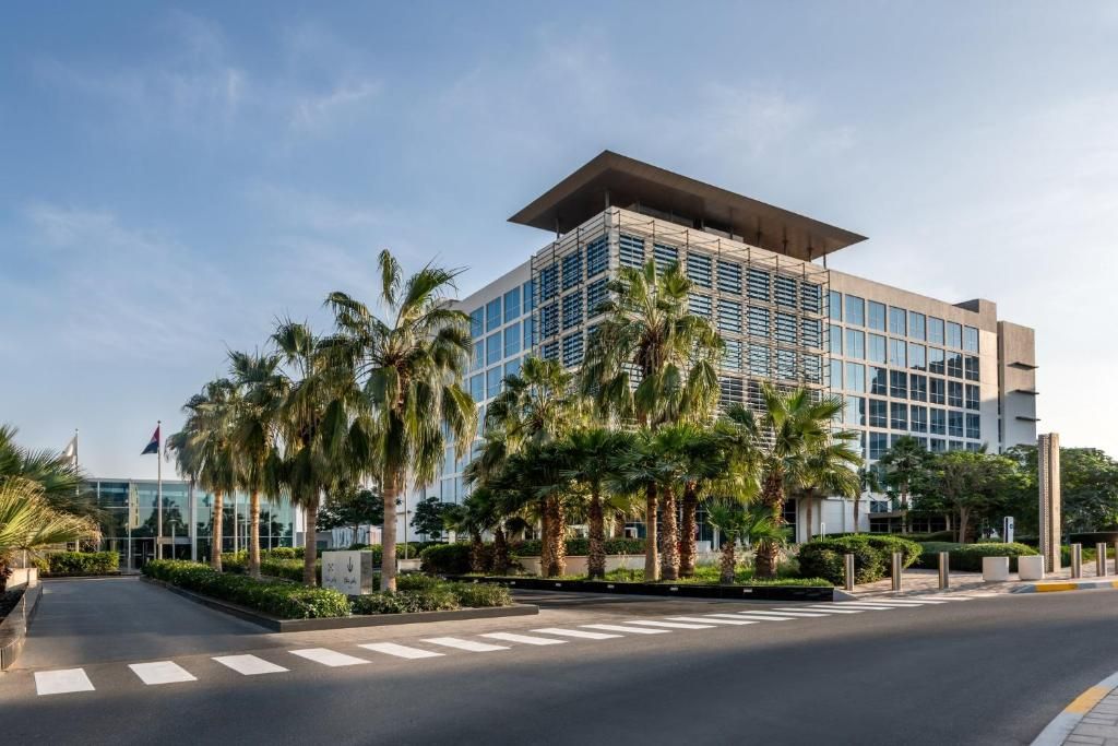 Yas Plaza Circuit фото 41