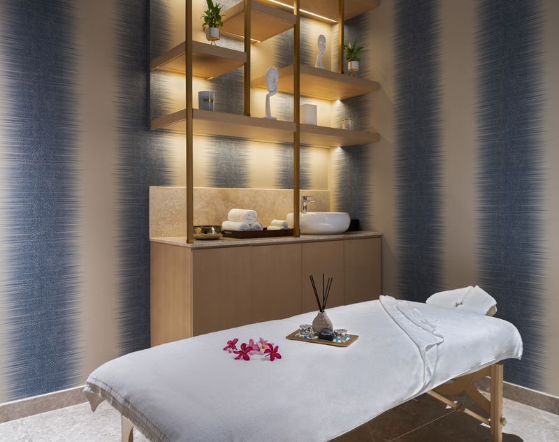 Maani Muscat Hotel & Suites фото 30