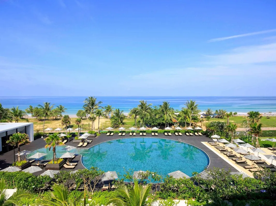 Pullman Phuket Karon Beach Resort фото 8
