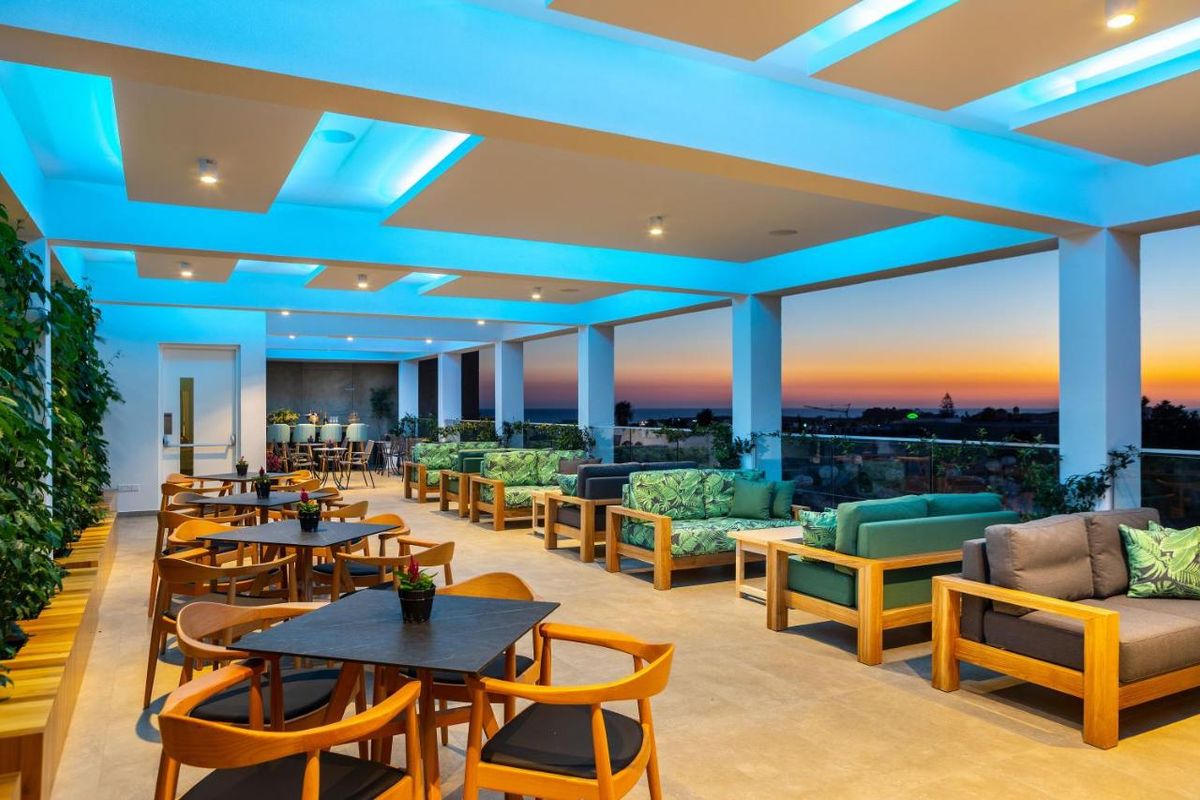 Anemi Hotel and Suites фото 12