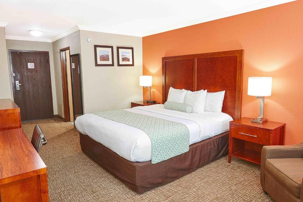 Comfort Inn Near Old Town Pasadena in Eagle Rock CA фото 72