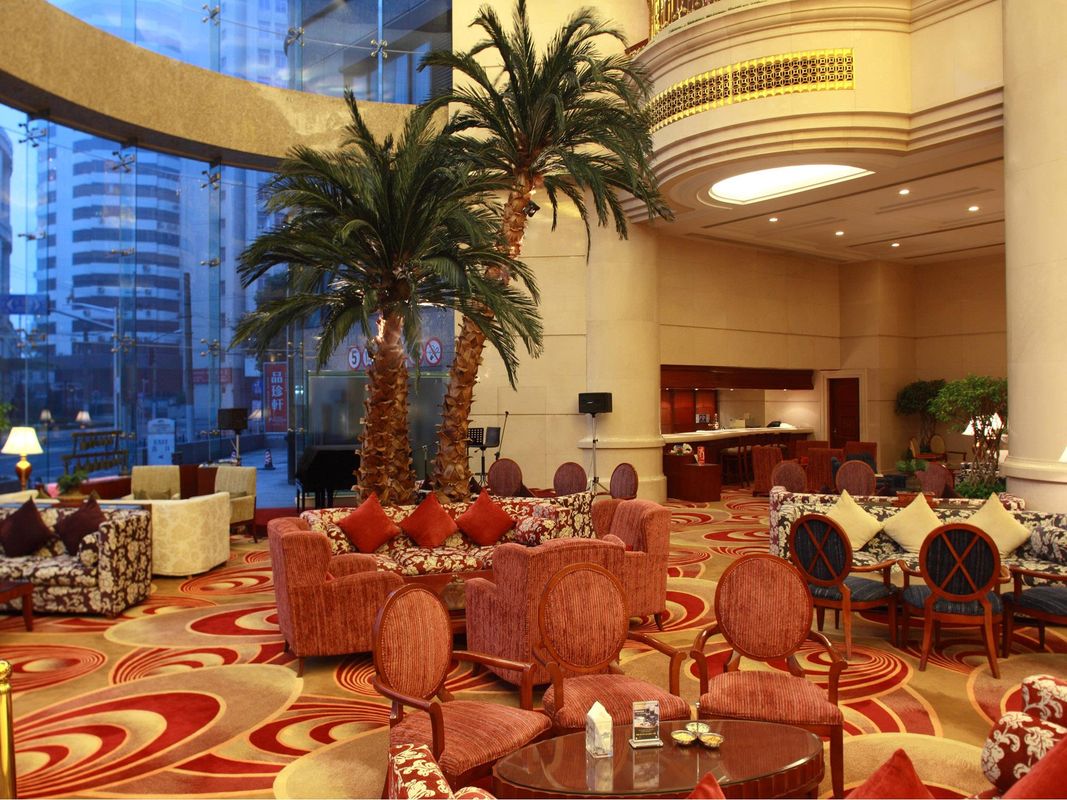 Holiday Inn Shanghai Nanjing Road, an IHG Hotel фото 18