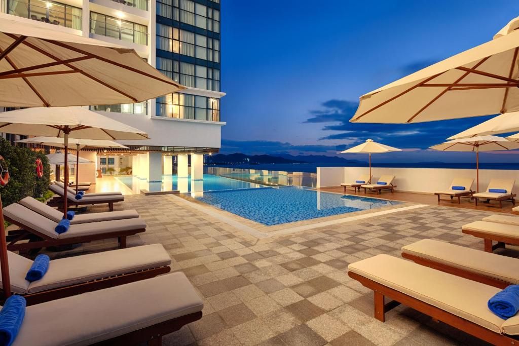 Vinpearl Condotel Beachfront Nha Trang фото 25