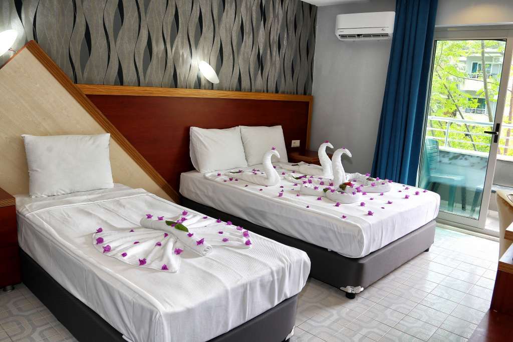 Bayar Garden Holiday Village фото 5