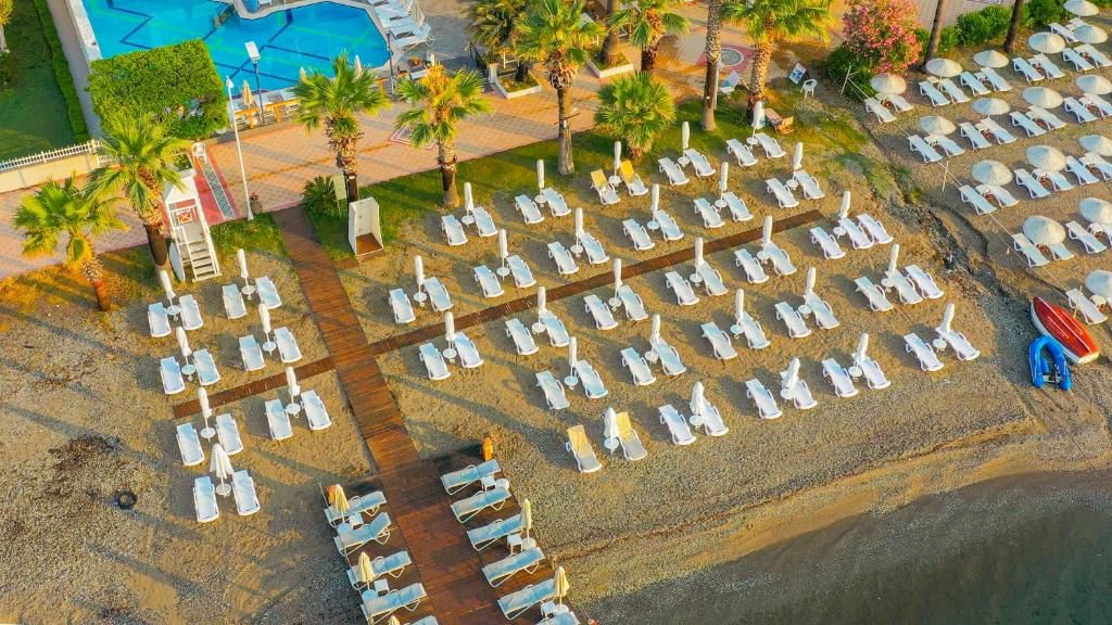 Cettia Beach Resort фото 72