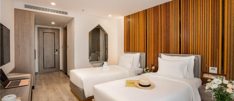 Фото отеля Haian Riverfront Hotel