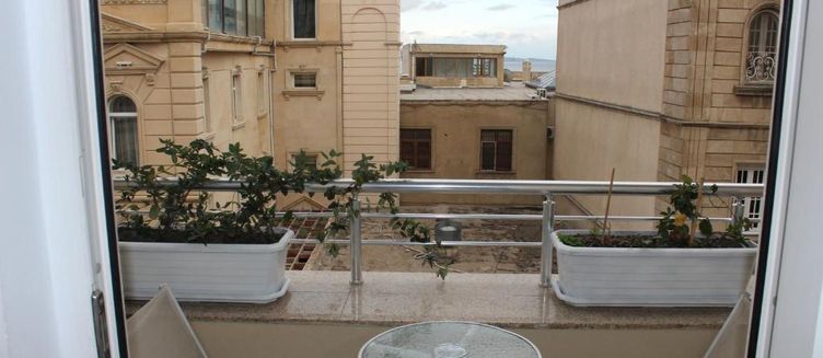 Фото отеля Two Seasons Boutique Hotel