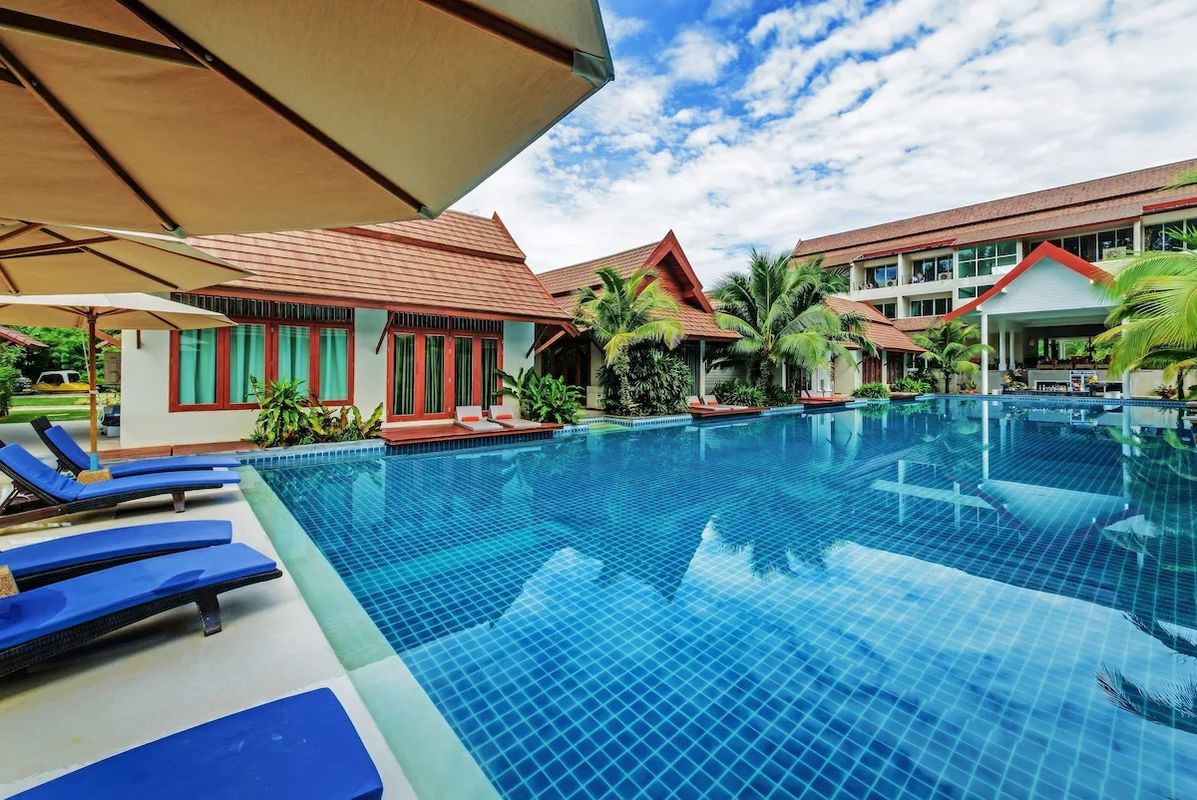 L'esprit de Naiyang Beach Resort фото 2