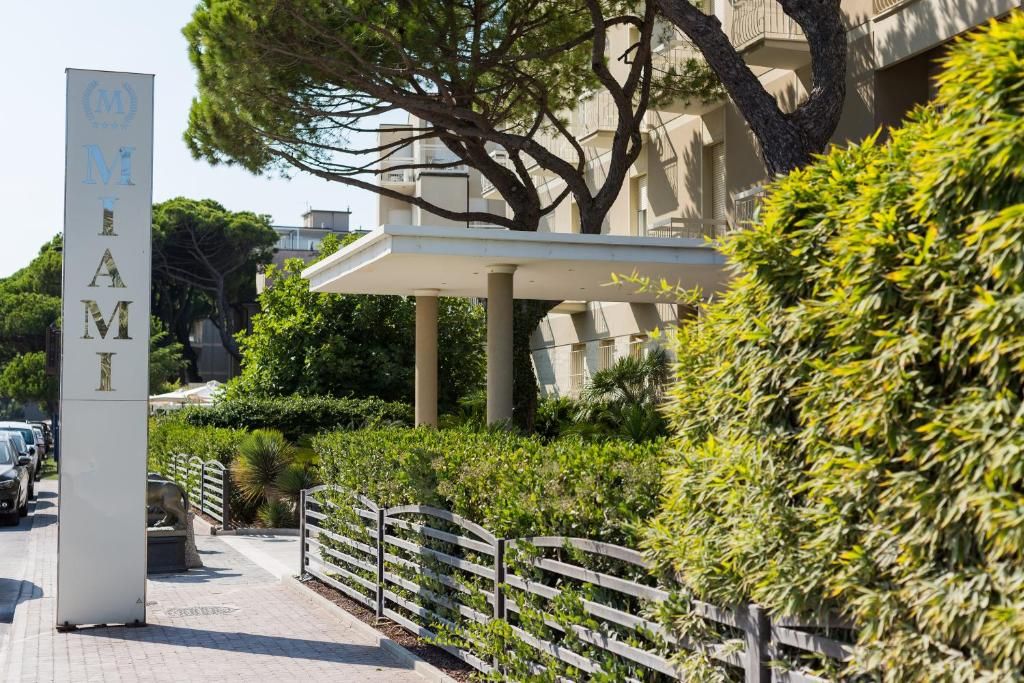 Riccione Beach Hotel фото 5