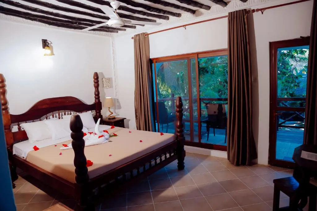 Langi Langi Beach Bungalows фото 3