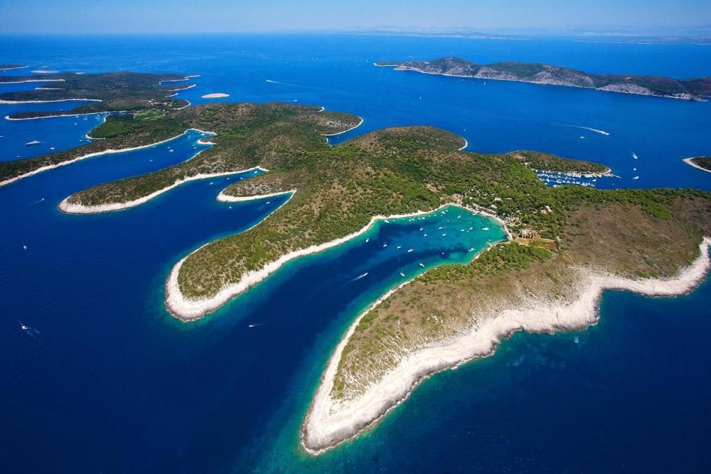 Delfin Hvar Harborcourt фото 23