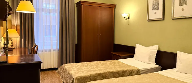 Фото отеля Admiralteyskaya Hotel