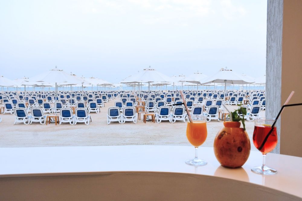 Ramada by Wyndham Beach Hotel Ajman фото 69