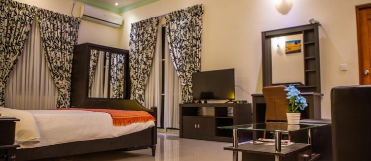 Фото отеля Charming Holiday Lodge