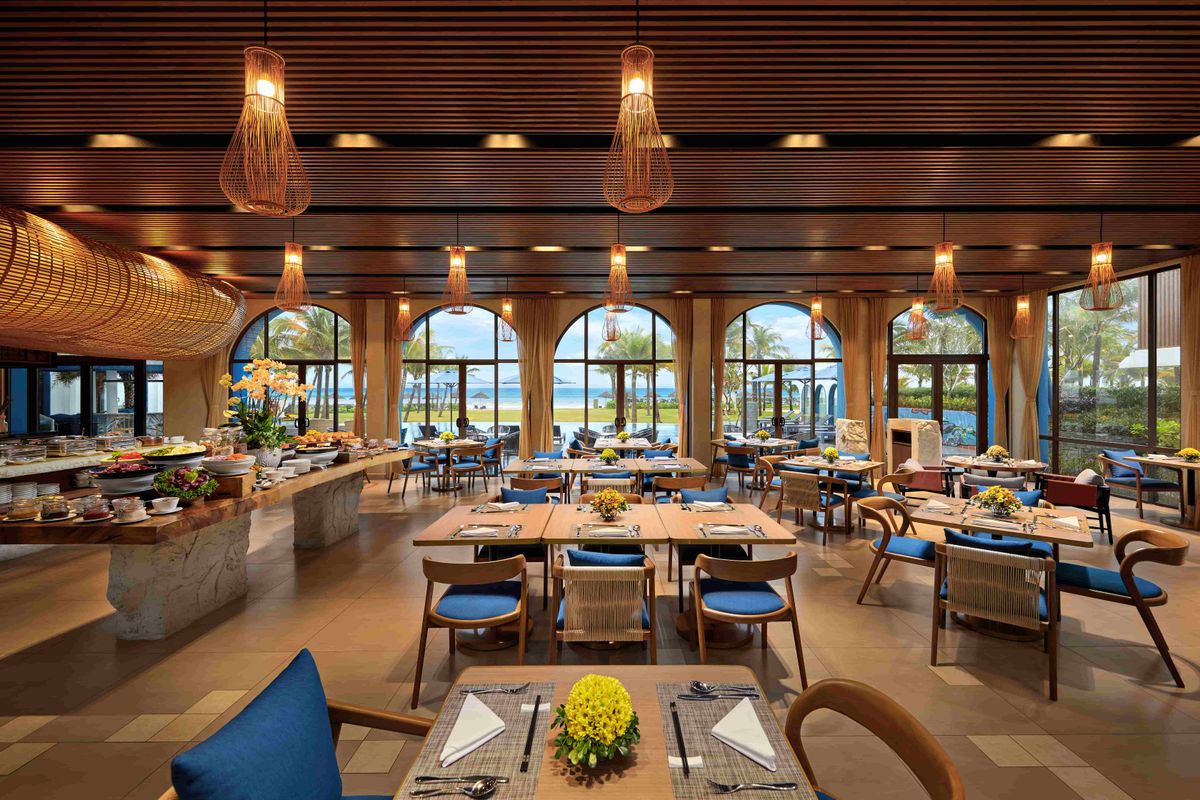 Wyndham Hoi An Royal Beachfront Resort & Villas фото 16
