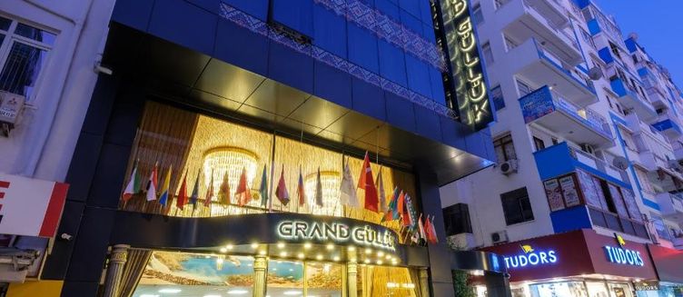 Фото отеля Grand Gulluk Hotel & Spa
