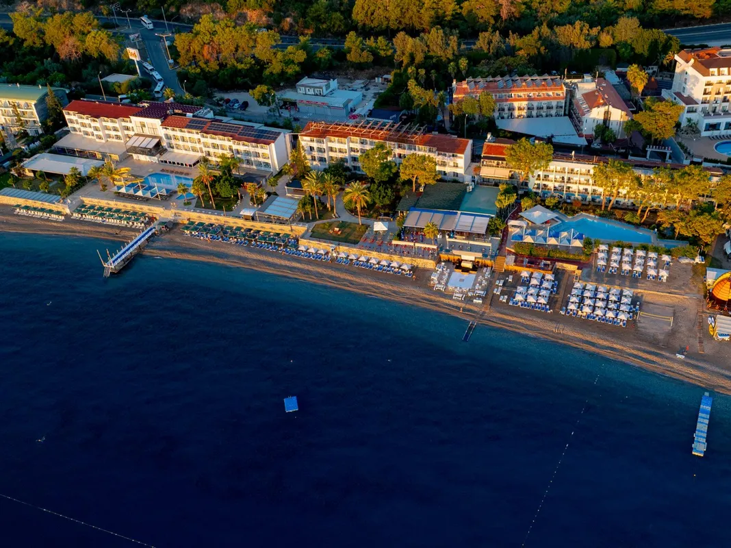 Club Hotel Rama фото 0