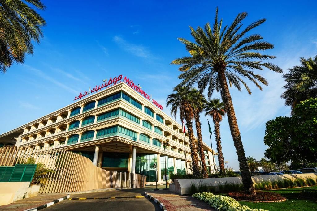 Mövenpick Grand Al Bustan фото 103