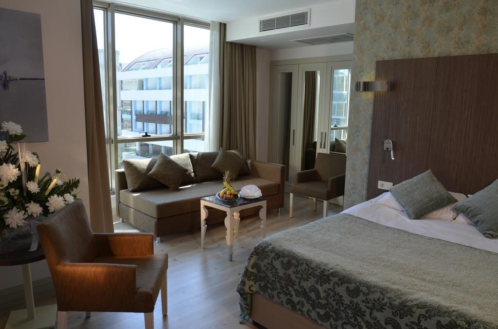 Port Side Resort Hotel фото 8