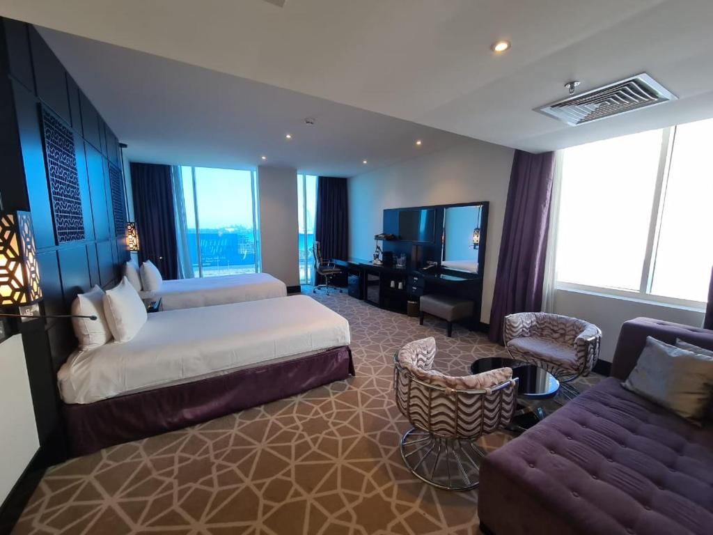 Holiday Inn Dubai Al Barsha фото 39