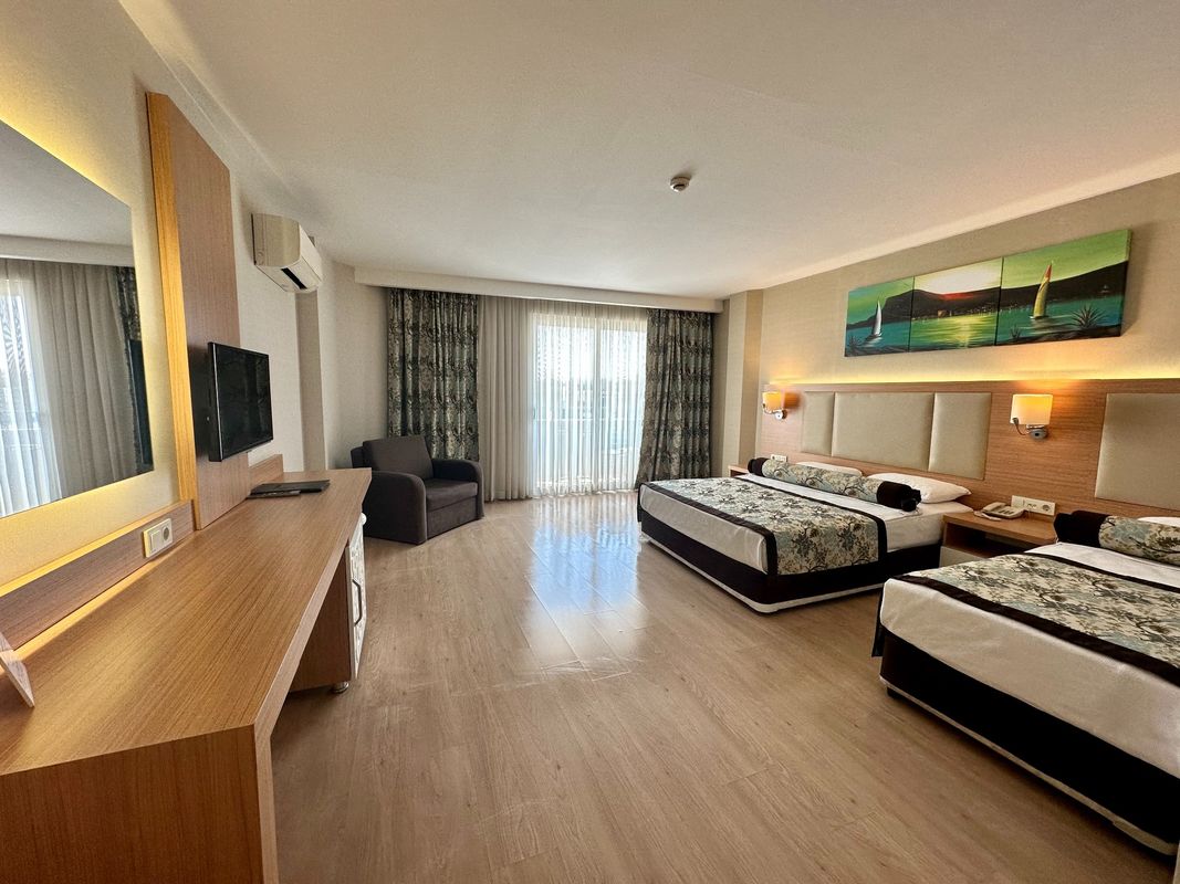 Blue Wave Suite Hotel фото 4