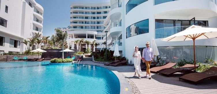 Фото отеля Sunset Beach Resort and Spa