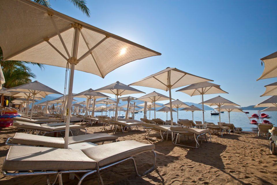Aurasia Beach Hotel фото 29