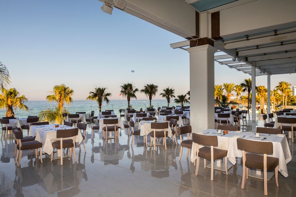 Constantinos The Great Beach Hotel фото 14