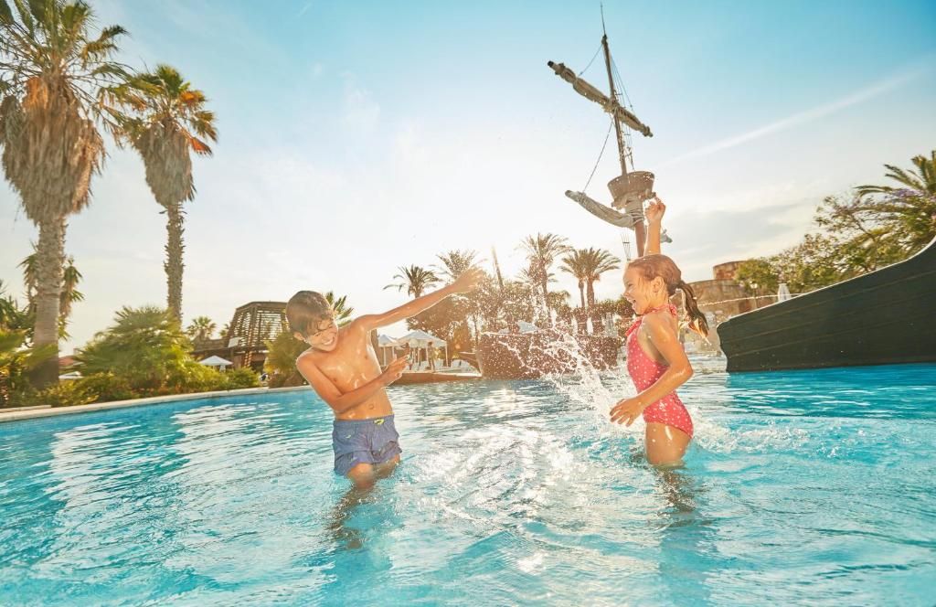 PortAventura® Hotel El Paso - Includes PortAventura Park Tickets фото 11