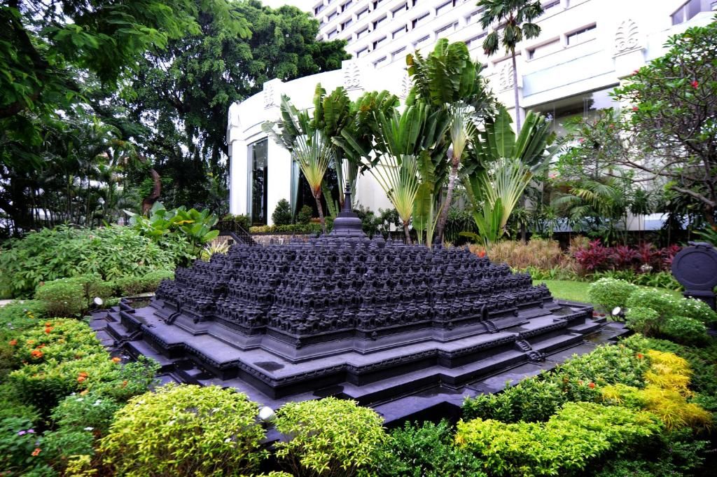 Hotel Borobudur Jakarta фото 13