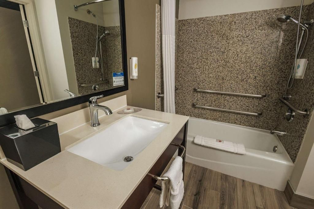 Comfort Inn & Suites Near Universal - North Hollywood – Burbank фото 10