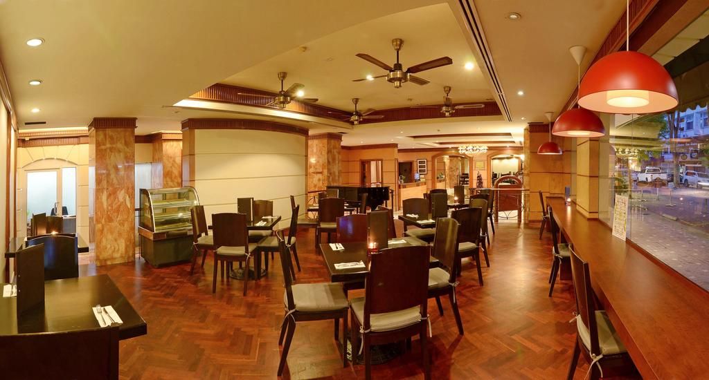 The Jesselton Hotel фото 25