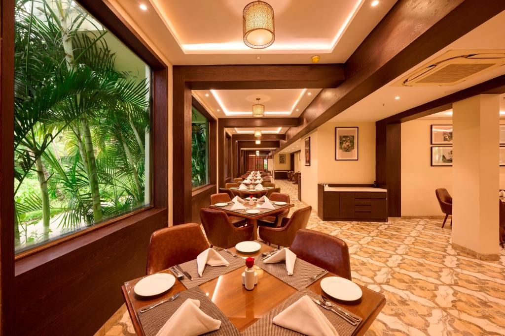 Sea Breeze Sarovar Portico фото 34