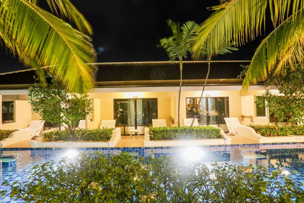 Tuana Hotels Brook Pool Access фото 33