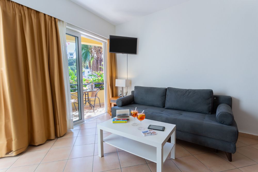 Faedra Beach Hotel фото 17
