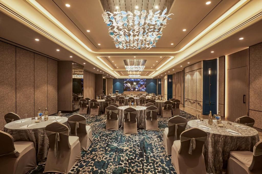 Radisson Mumbai Goregaon фото 16