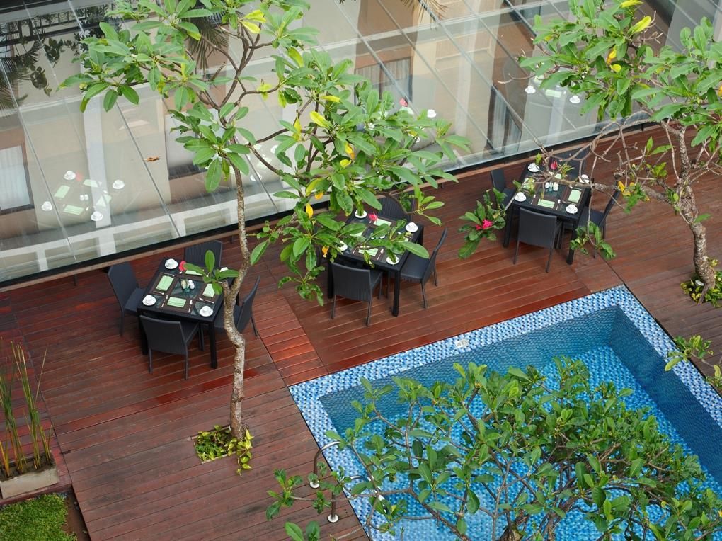 Hotel Santika Kuta фото 10