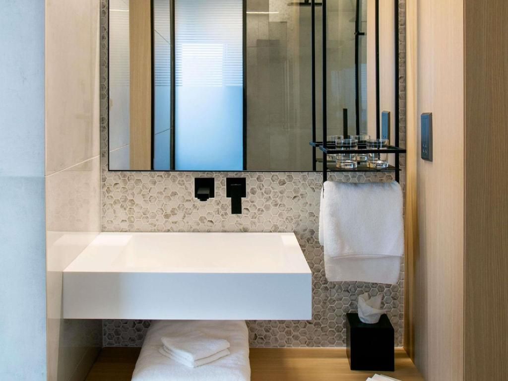 Mercure Larnaca Beach Resort фото 31
