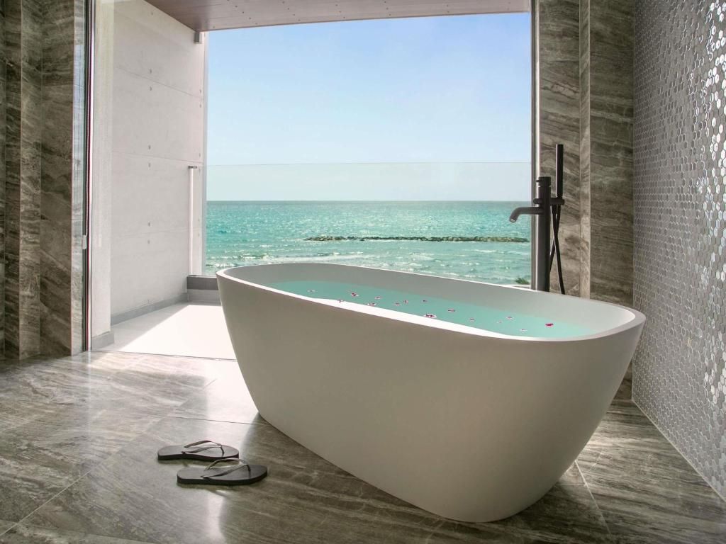 Mercure Larnaca Beach Resort фото 35