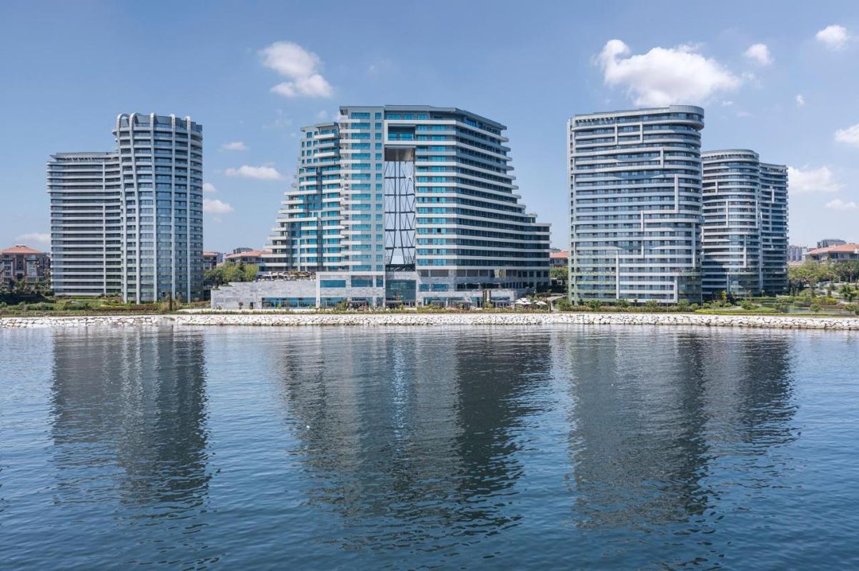 JW Marriott Hotel Istanbul Marmara Sea фото 1