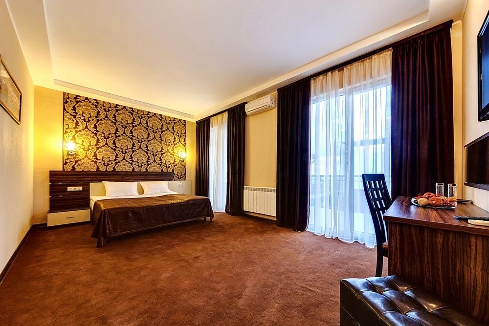 Гостевой дом «Salvador Holiday Hotel & Aqua-zone» фото 11