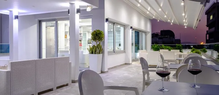 Фото отеля Art & Wine Studios And Apts