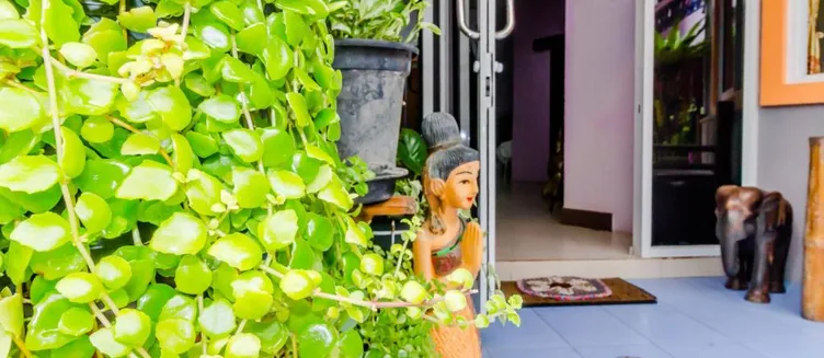 Фото отеля Baan Yuyen Karon Guesthouse