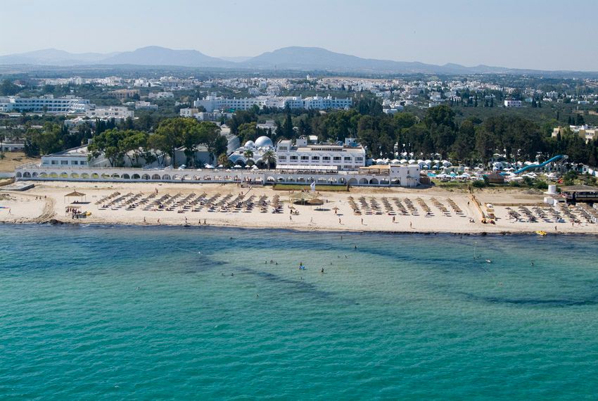 Bousten Long Beach Club фото 3